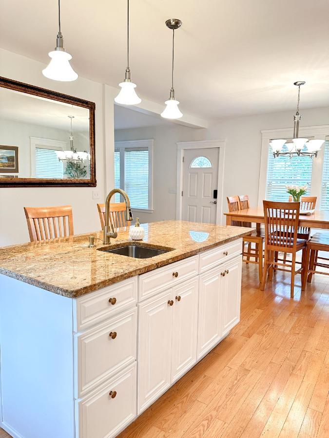 7 Mins Drive To Yale, Large Fenced Yard Villa New Haven Eksteriør bilde
