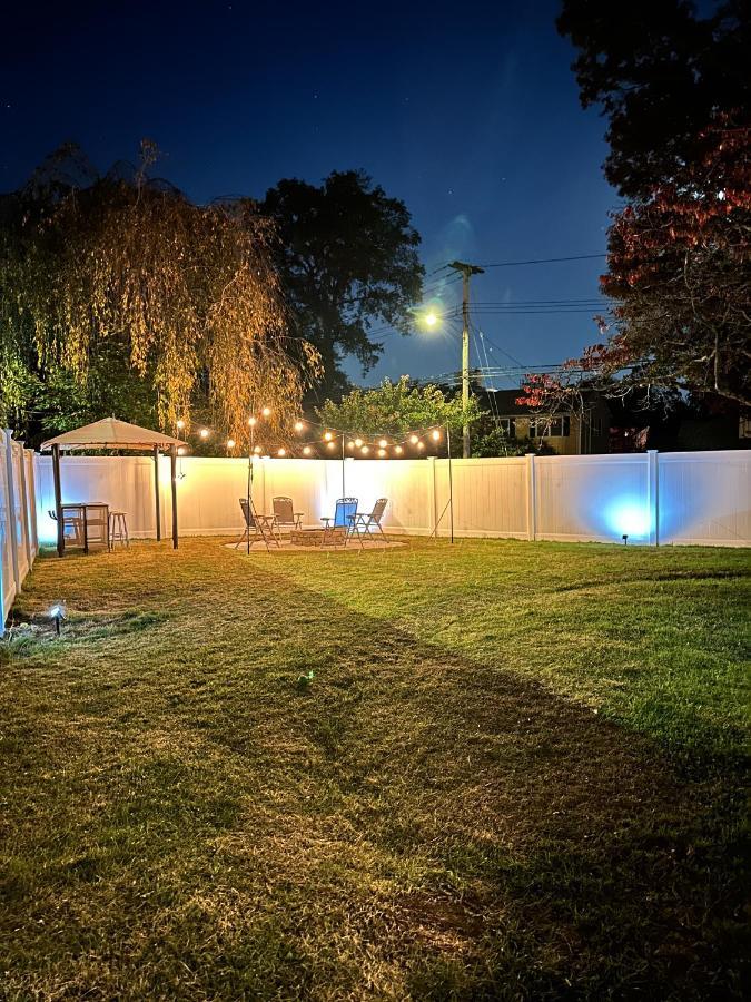 7 Mins Drive To Yale, Large Fenced Yard Villa New Haven Eksteriør bilde